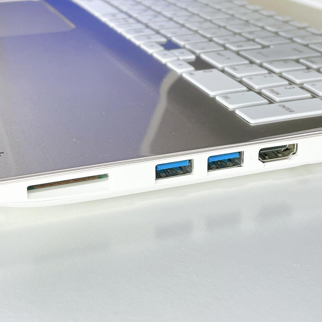 即利用OK✨快適SSD✨Windows11✨ゴールド✨東芝ノートPC 薄型カメラ