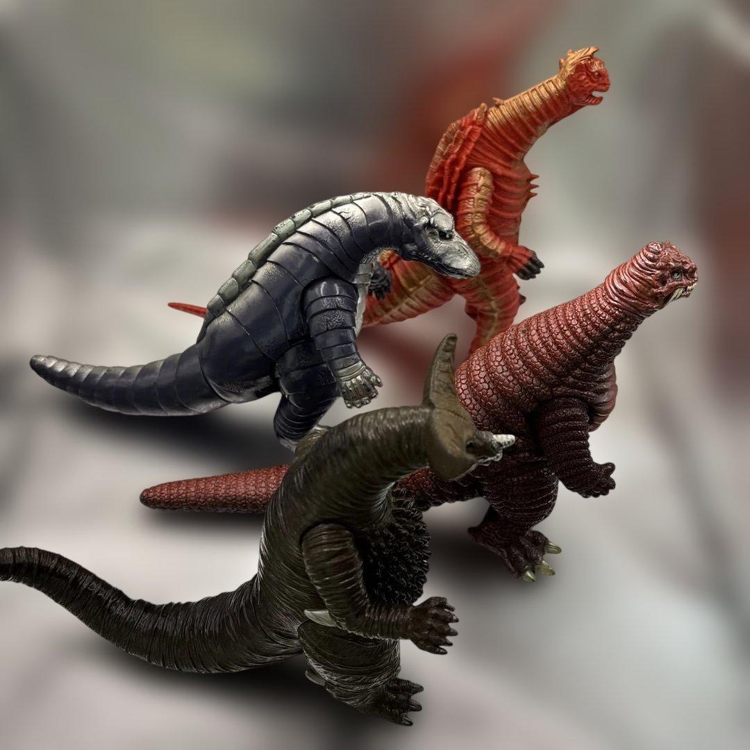 ウルトラマンパワード・シリーズ 怪獣・宇宙人フィギュア 14体セット