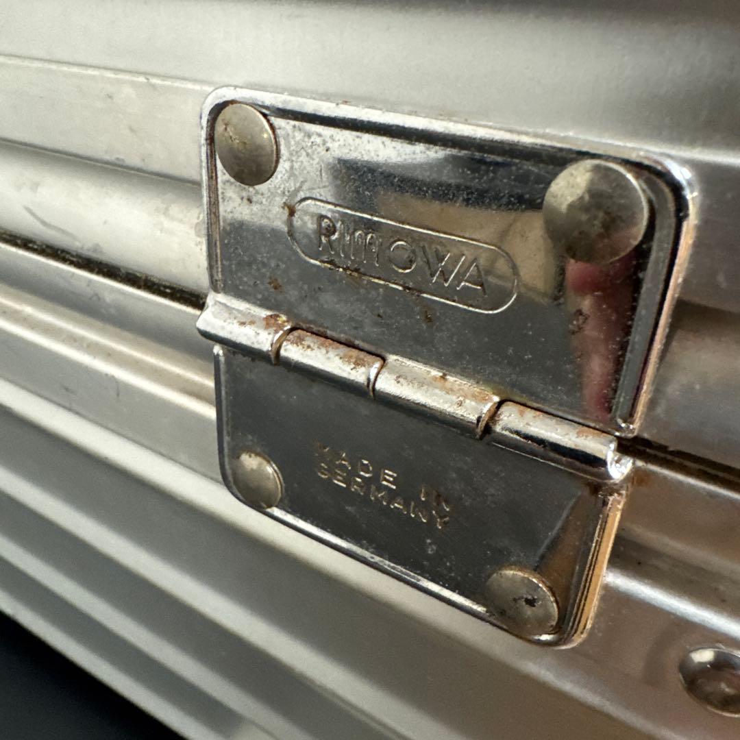 はるまきリモワ クラシックフライト 33L 機内持ち込み 2輪