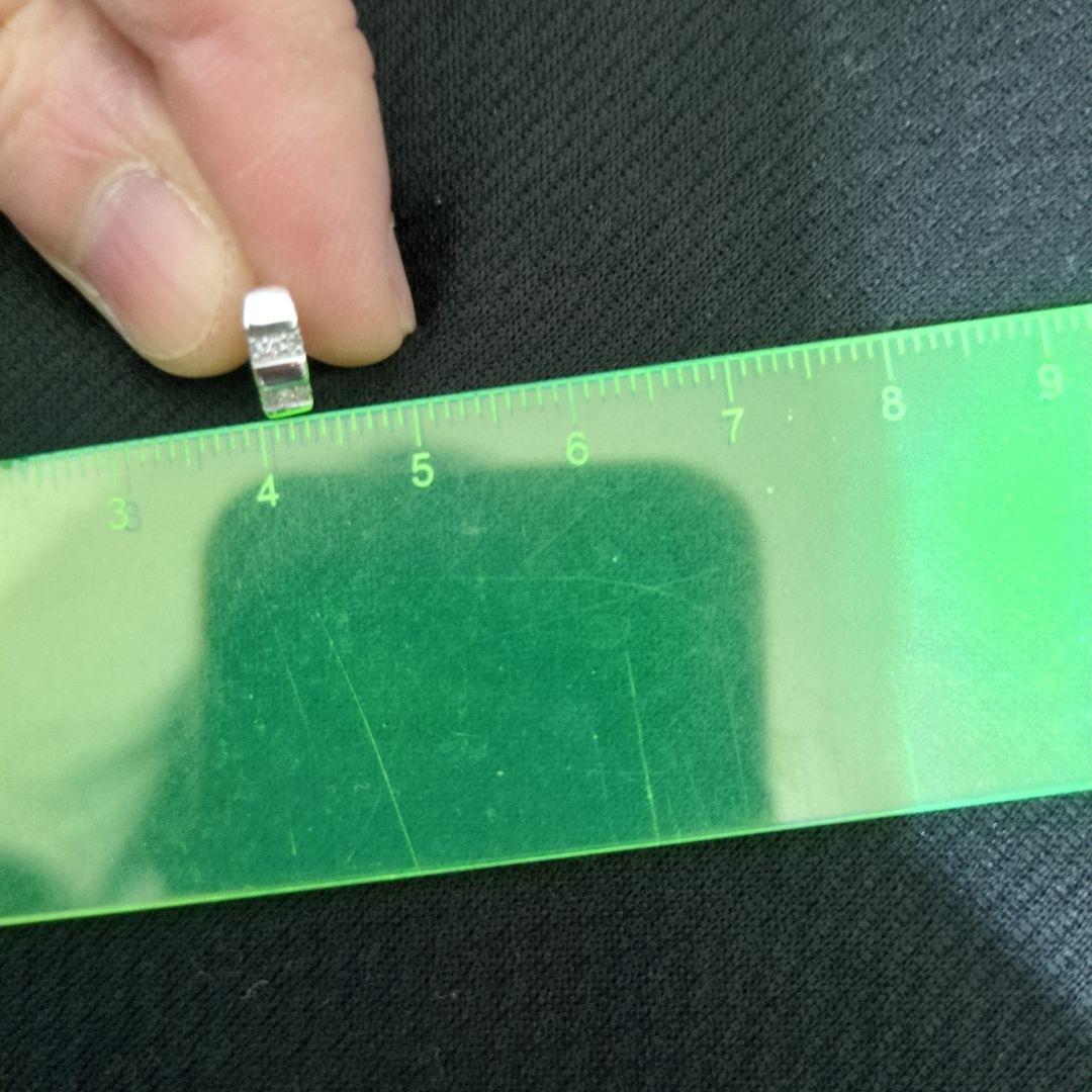 ダイヤモンド付きk18WGフープ ピアス(片耳用)