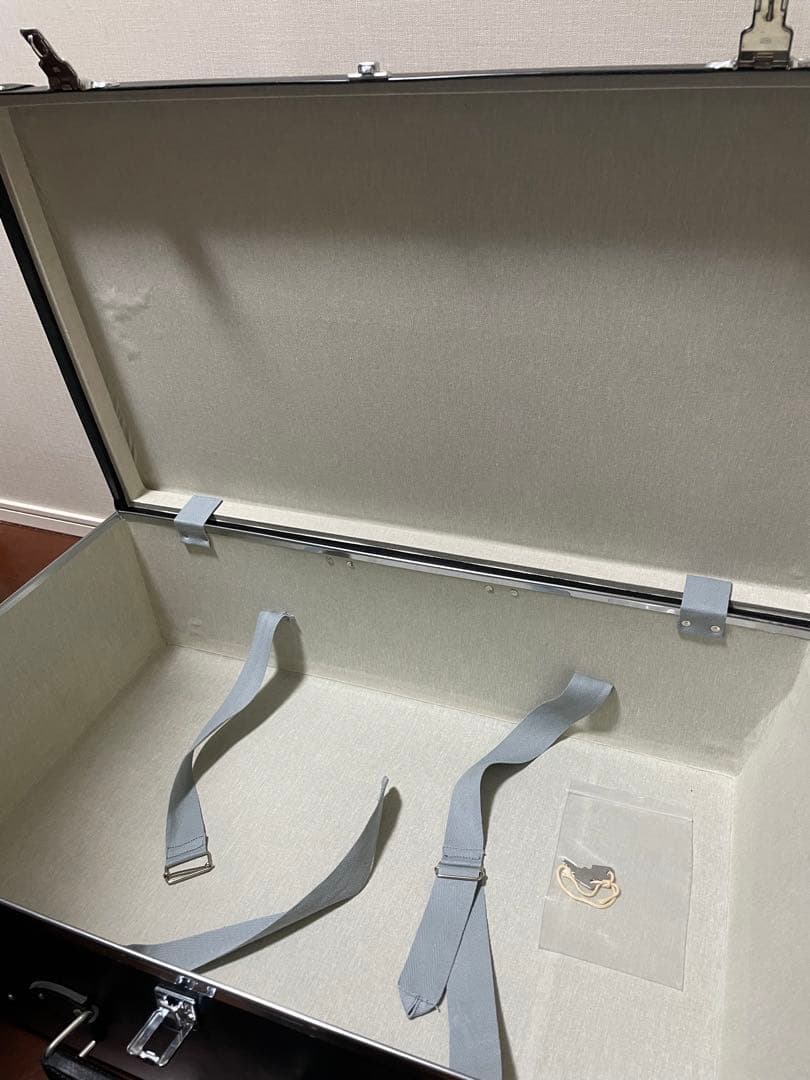 【1日限定SALE】グローブトロッター 大型 黒 キャリーケース