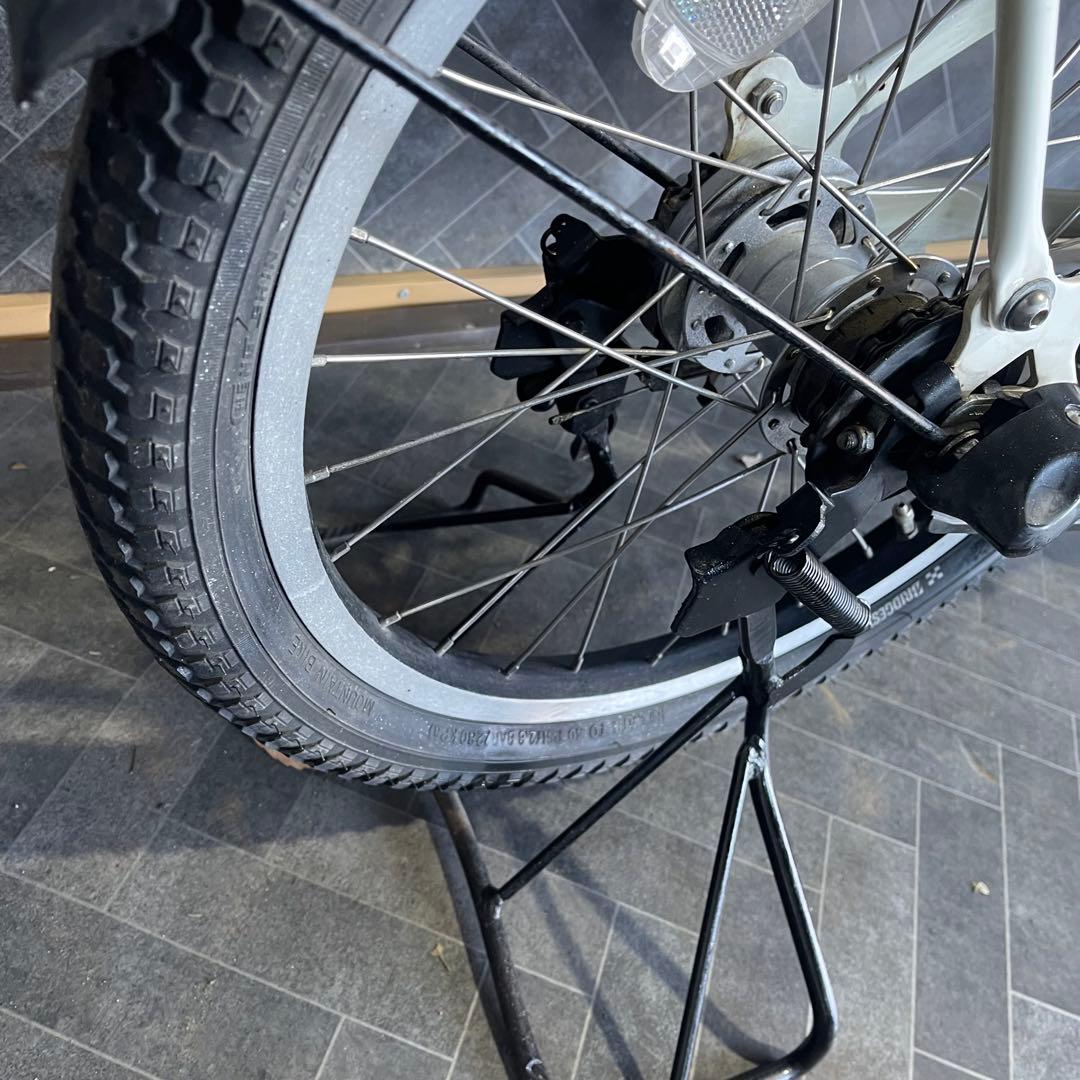 送料無料条件電動アシスト自転車 前カゴ付き