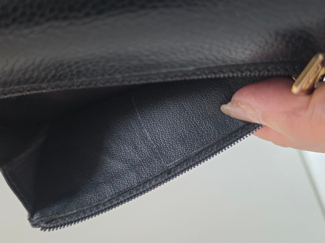 CHANEL ブラック 二つ折り財布　ジャンク品