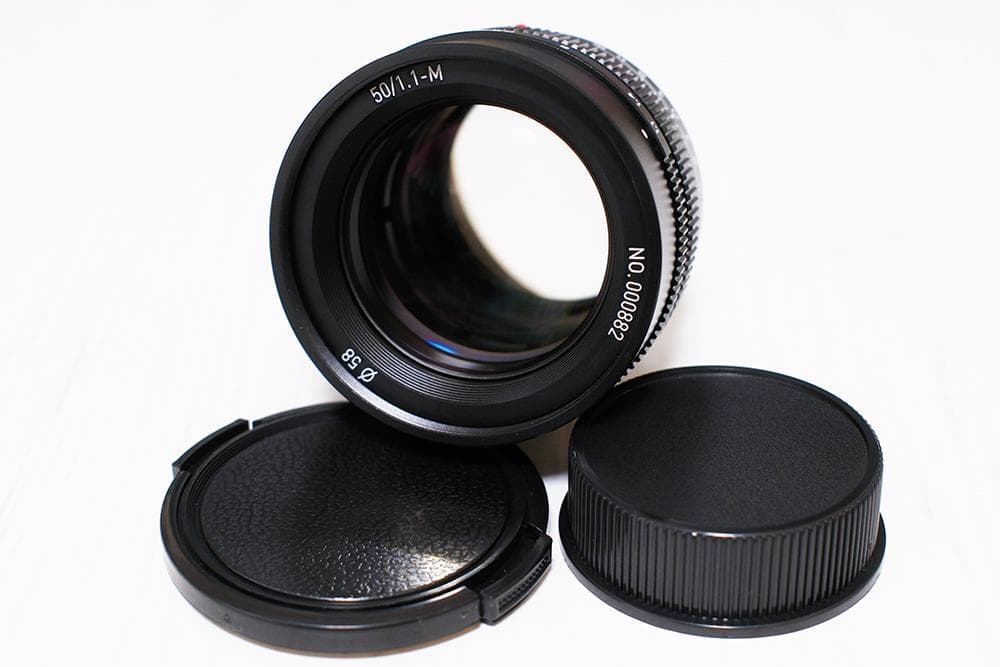 未使用品 ライカMマウントレンズ 50mm F1.1 フルサイズ