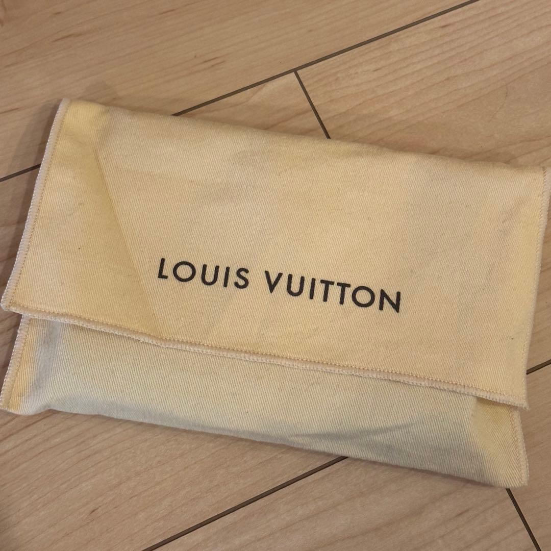 【超美品】LOUIS VUITTON ルイヴィトン 手帳 エピ ブラック