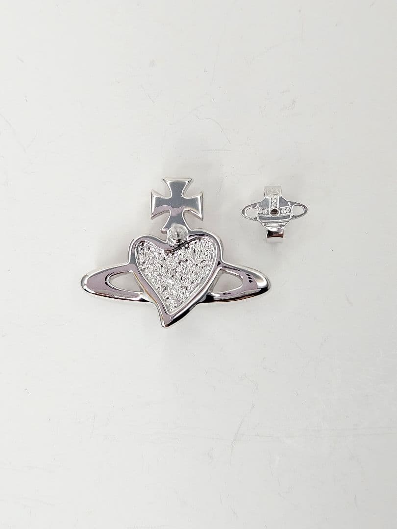 VIVIENNE WESTWOOD ディアマンテハートオーブピアス(両耳)