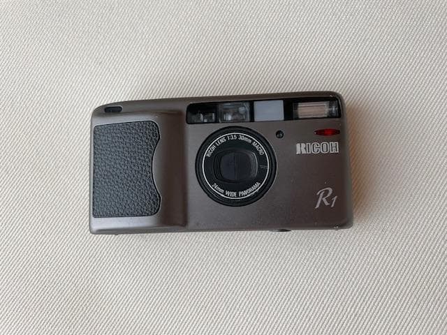 RICOH リコー R1 コンパクトフィルムカメラ ジャンク品 30mm 3.5