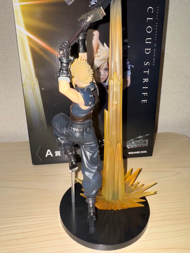 ファイナルファンタジー くじ フィギュア クラウド ティファ