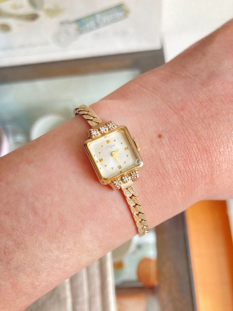 限定品 ノジェス NOJESS ダイヤモンド リボン 腕時計 電池交換済み