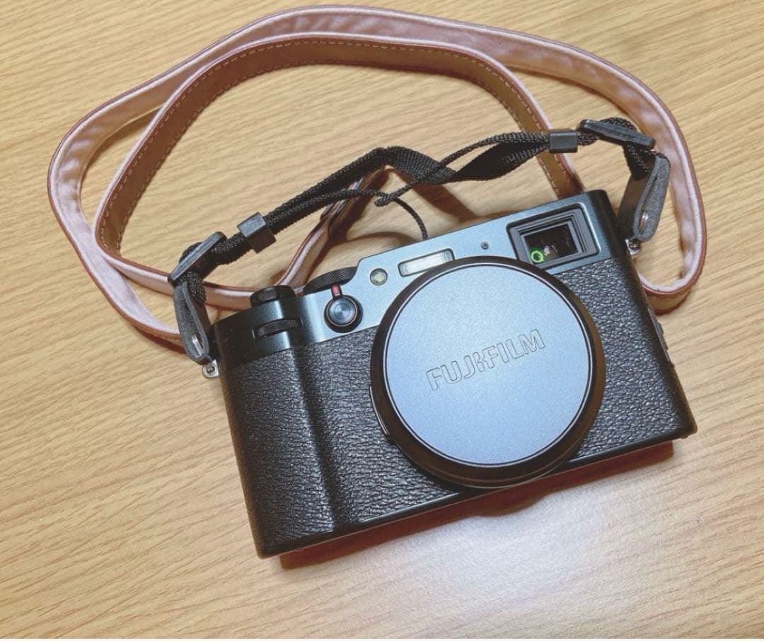 【即購入可】Fujifilm X100V デジタルカメラ
