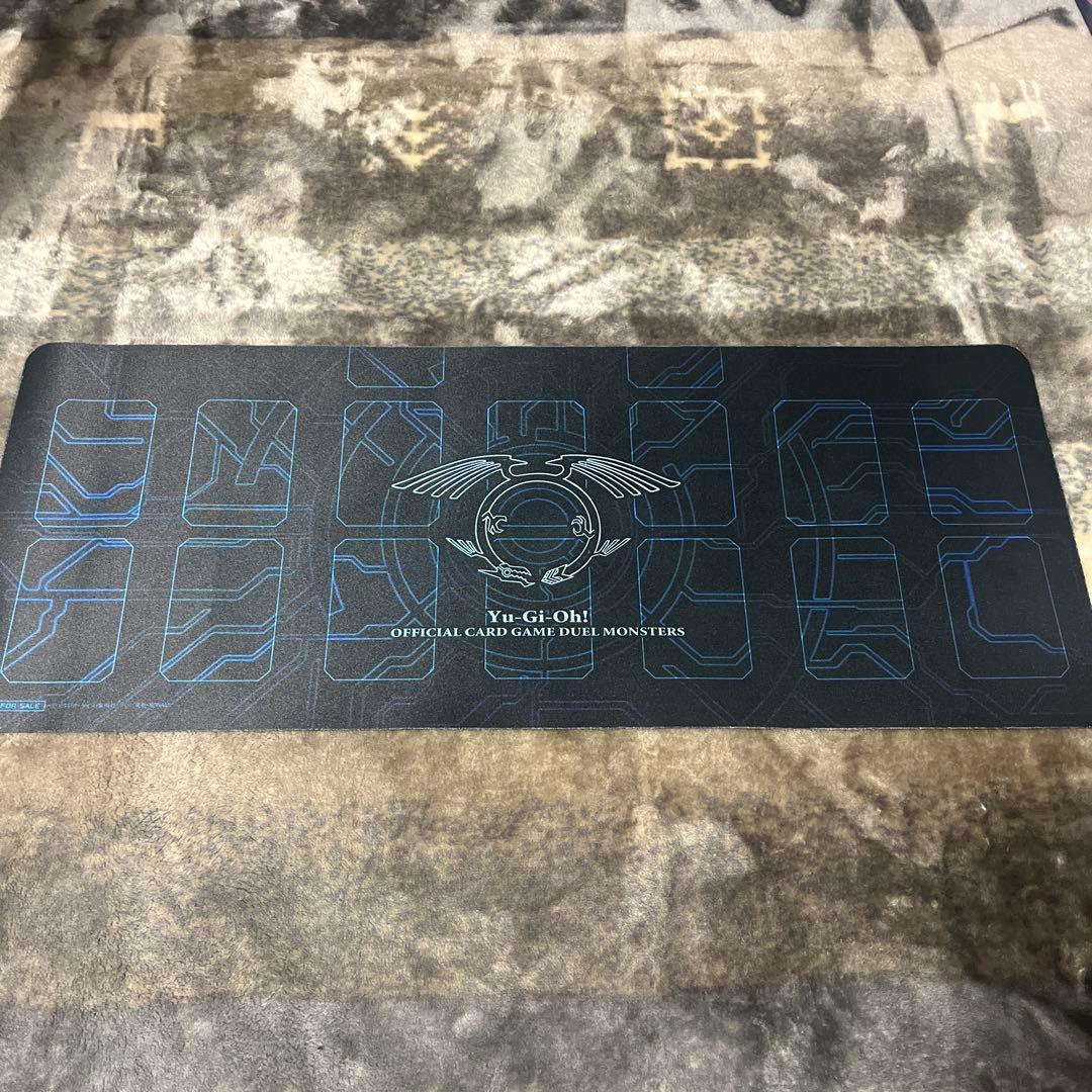 遊戯王　竜の紋章　ハーフ　プレイマット