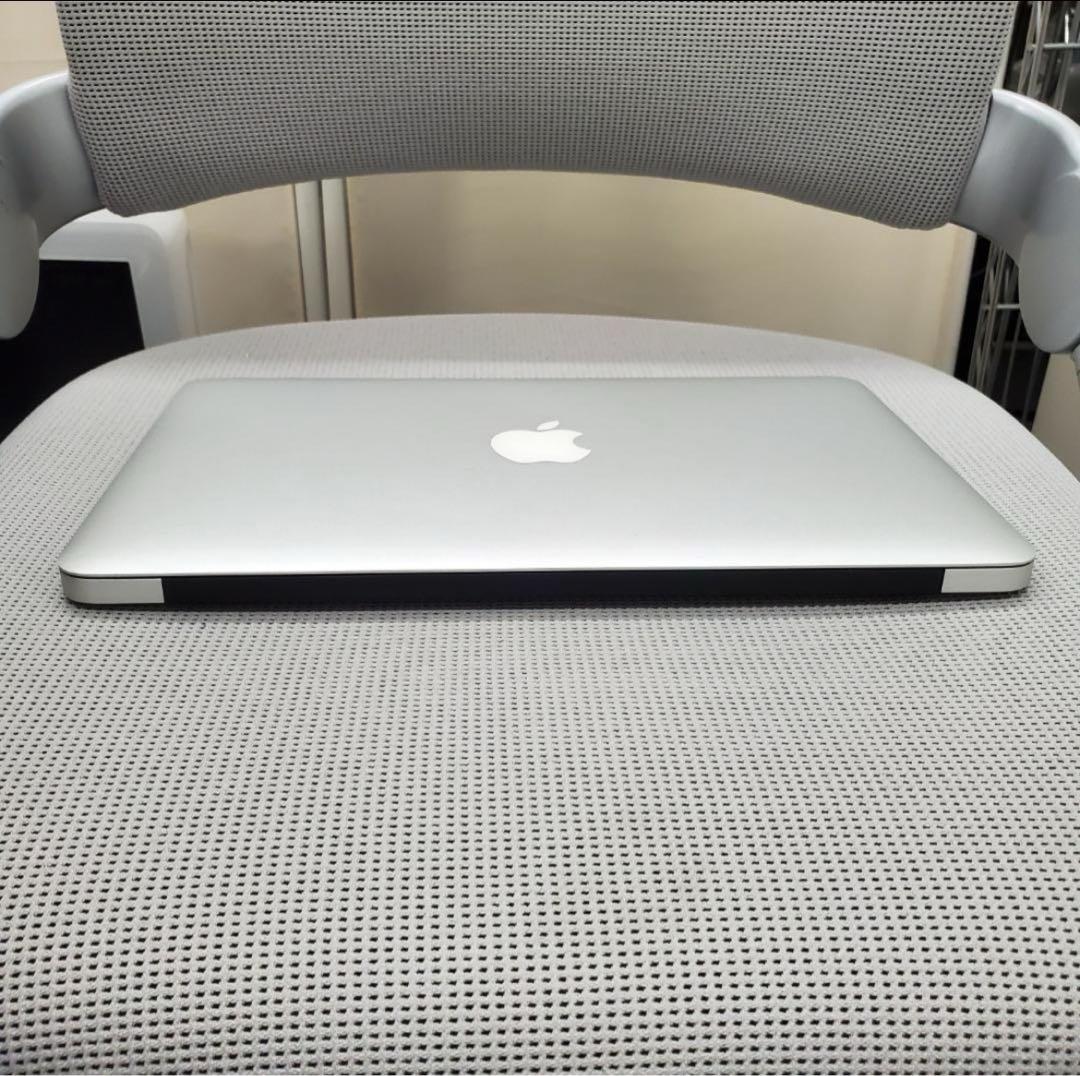 良品 MacBook Air（11-inch, Late 2010）SSD新品