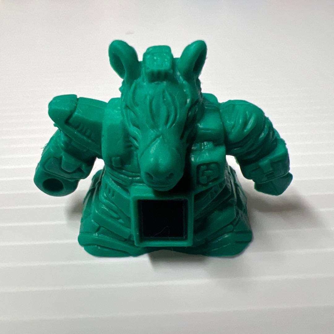 ビーストフォーマー緑　武器無し