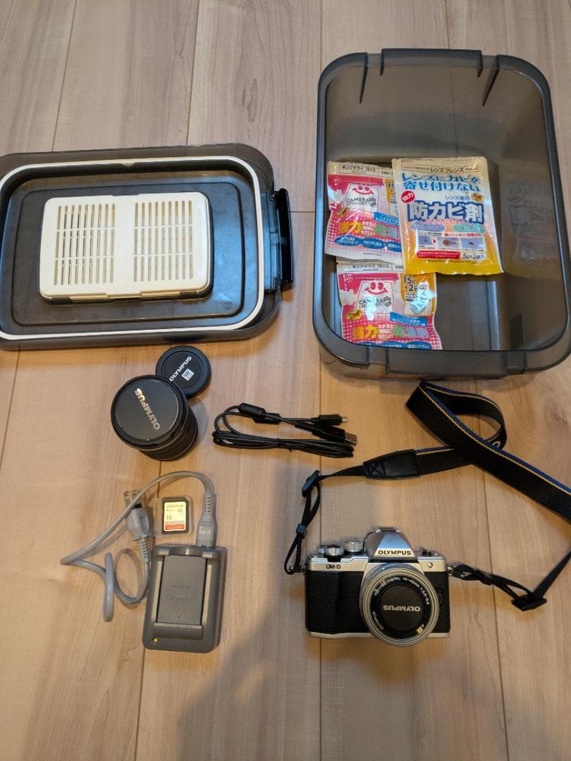 【美品・シャッター数888回】オリンパス OM-D E-M10 markⅡ