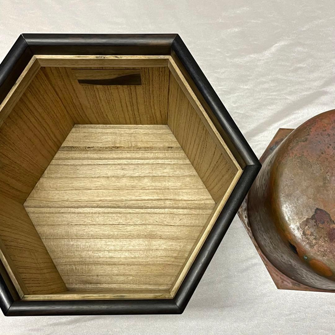 桐六角箱火鉢 (壬戌 春日 来章)