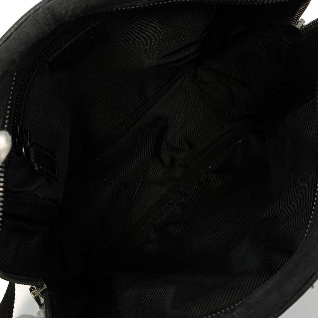 人気✨️ グッチ GG キャンバス ショルダーバッグ クロスボディ 斜め掛け 黒