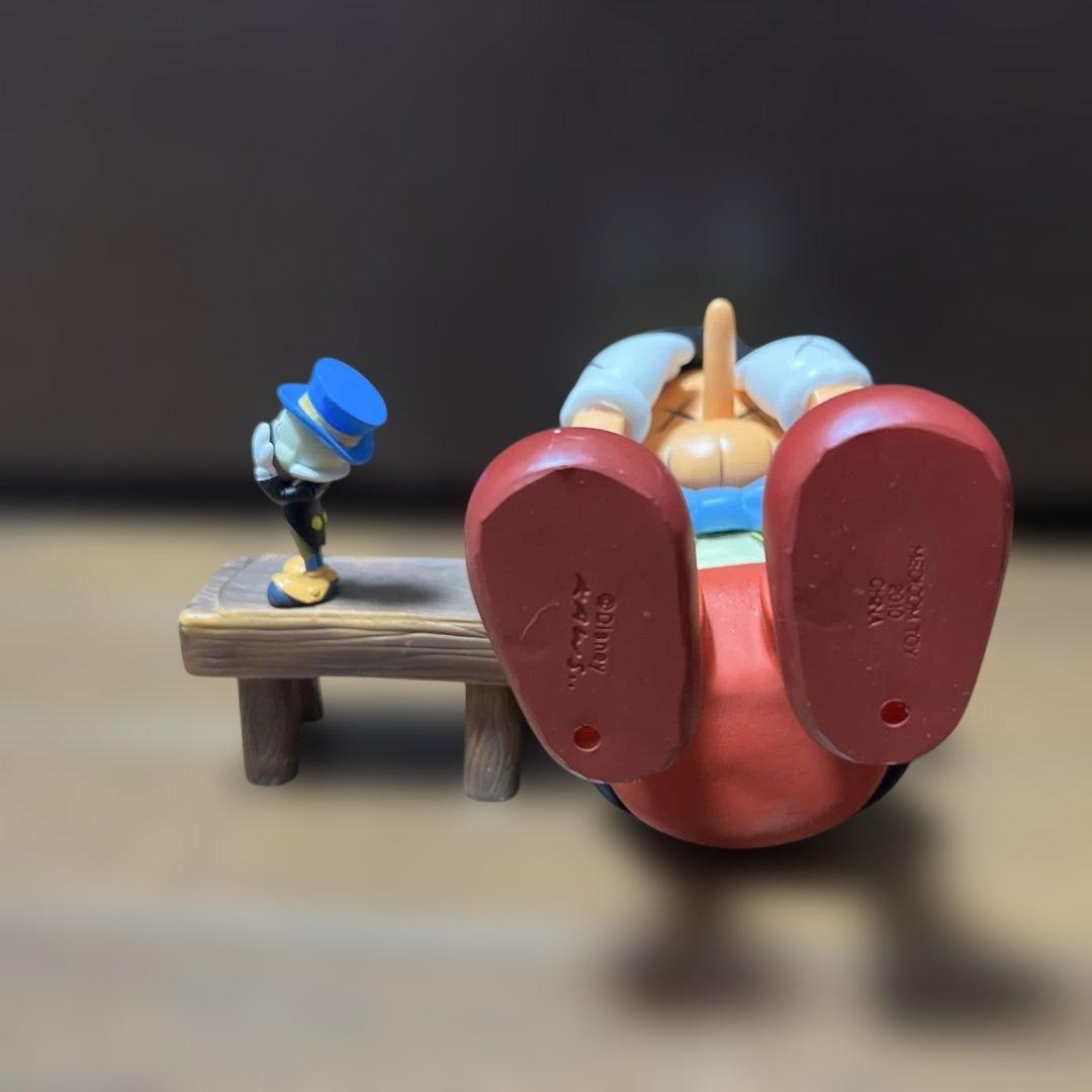 値下げ中カウズ KAWS Pinocchio & Jiminy Cricket