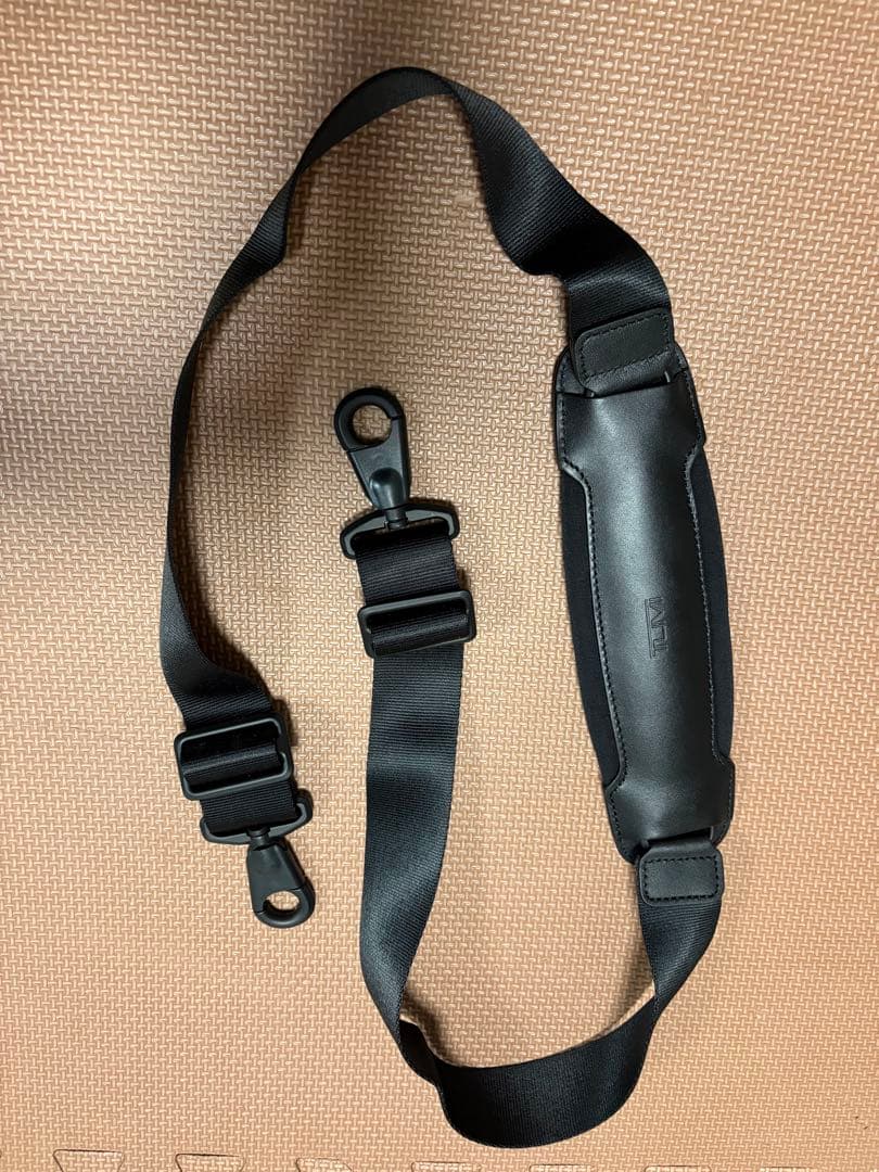 TUMI ブラック ビジネスバッグ　ALPHA3