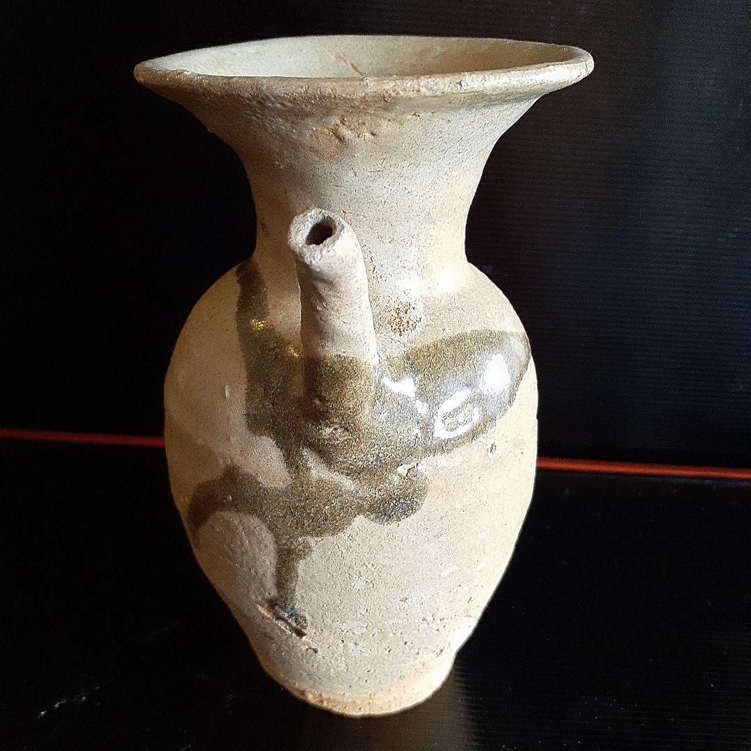 唐代長沙窯黄秞褐彩壺