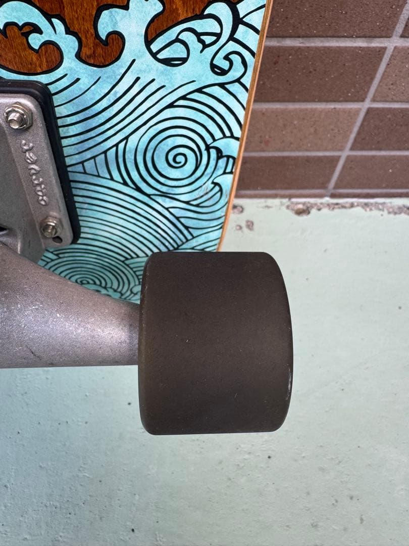 希少　カーバー　コンローグ　シータイガー　CX4 サーフスケート CARVER