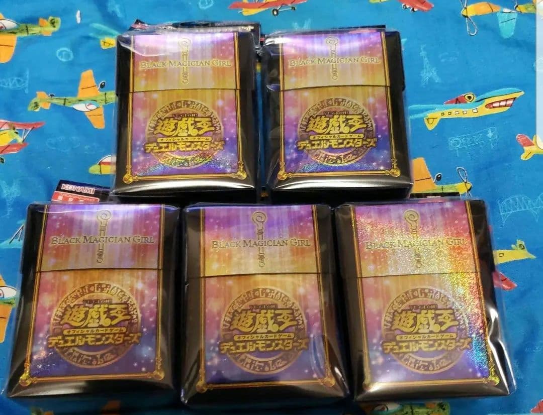 遊戯王　ブラック・マジシャン・ガール　デッキケースとスリーブ　５個セット