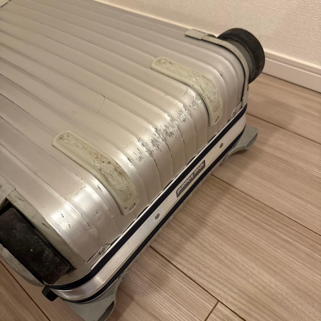 リモワ　キャリーケース　スーツケース