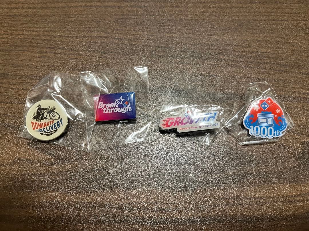 dominospizza ドミノピザ 1000店舗記念　rarry ピンバッジ