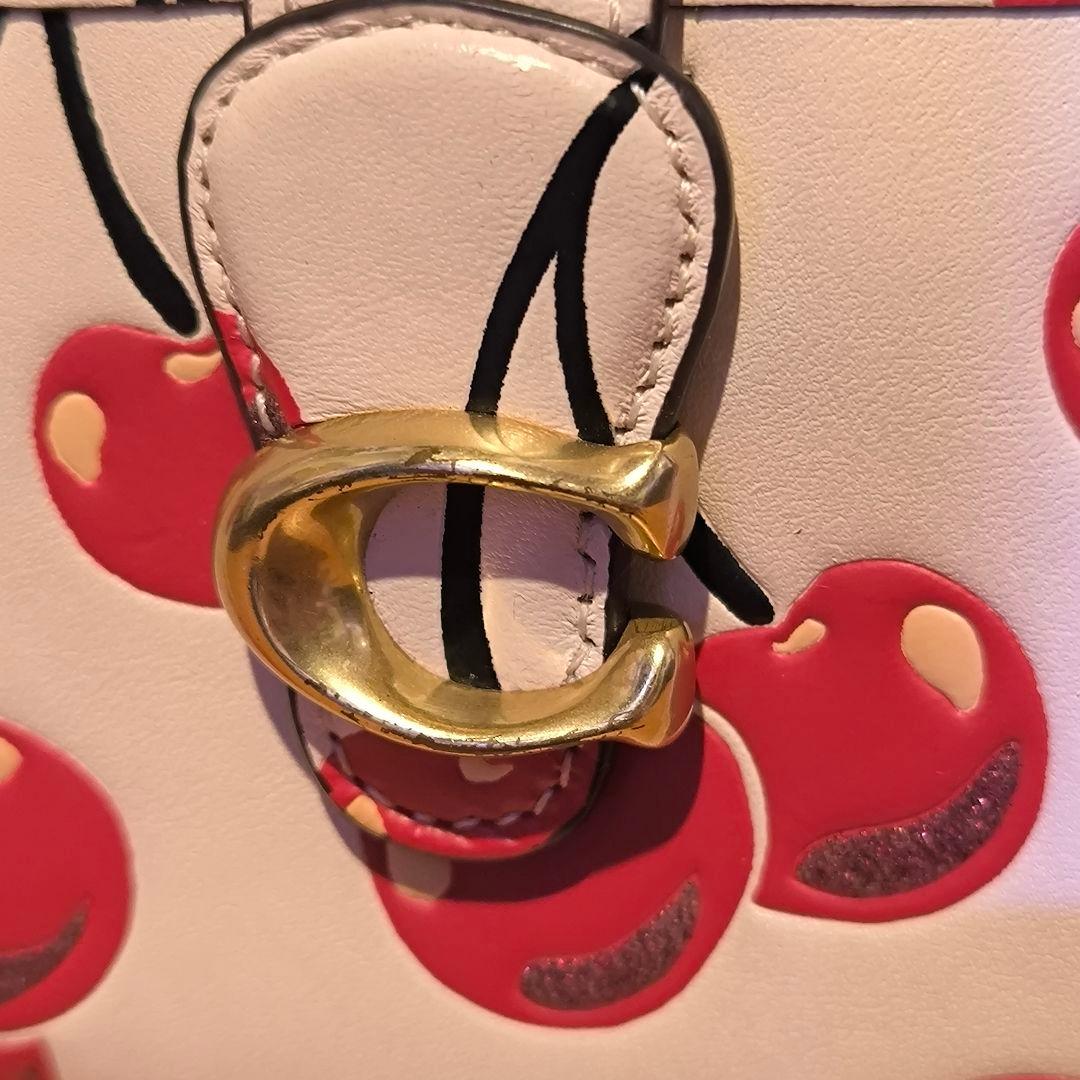 最終値下げ　COACH　コーチ　チェリー　折り財布