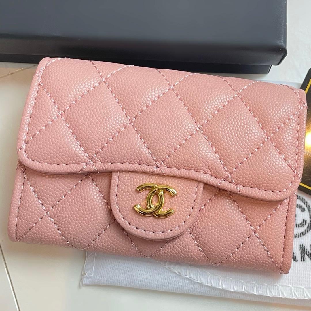 財布　パステルピンク　キャビアスキン