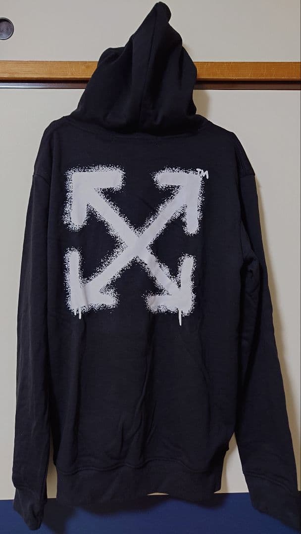 【美品タグ付き】OFF-WHITE ブラックパーカー