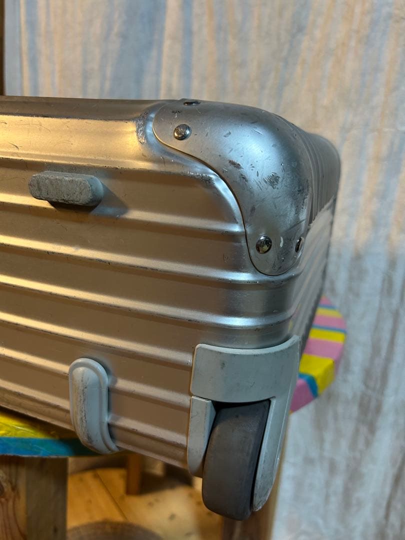 リモワ　パイロット　トロリー　２輪　カナダ製