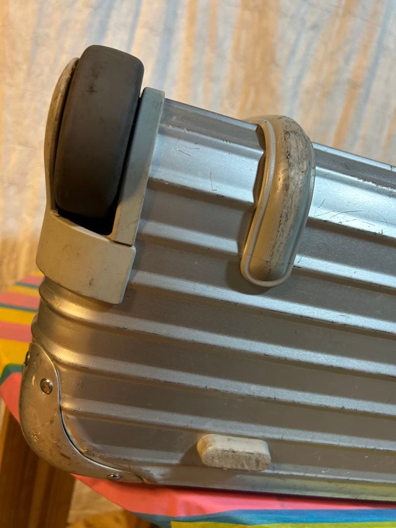 リモワ　パイロット　トロリー　２輪　カナダ製