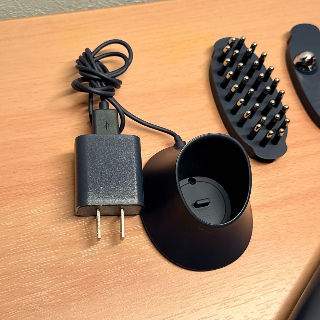 YA-MANのリフトブラシ型美顔器ハイパーフェイスリフトブラシ