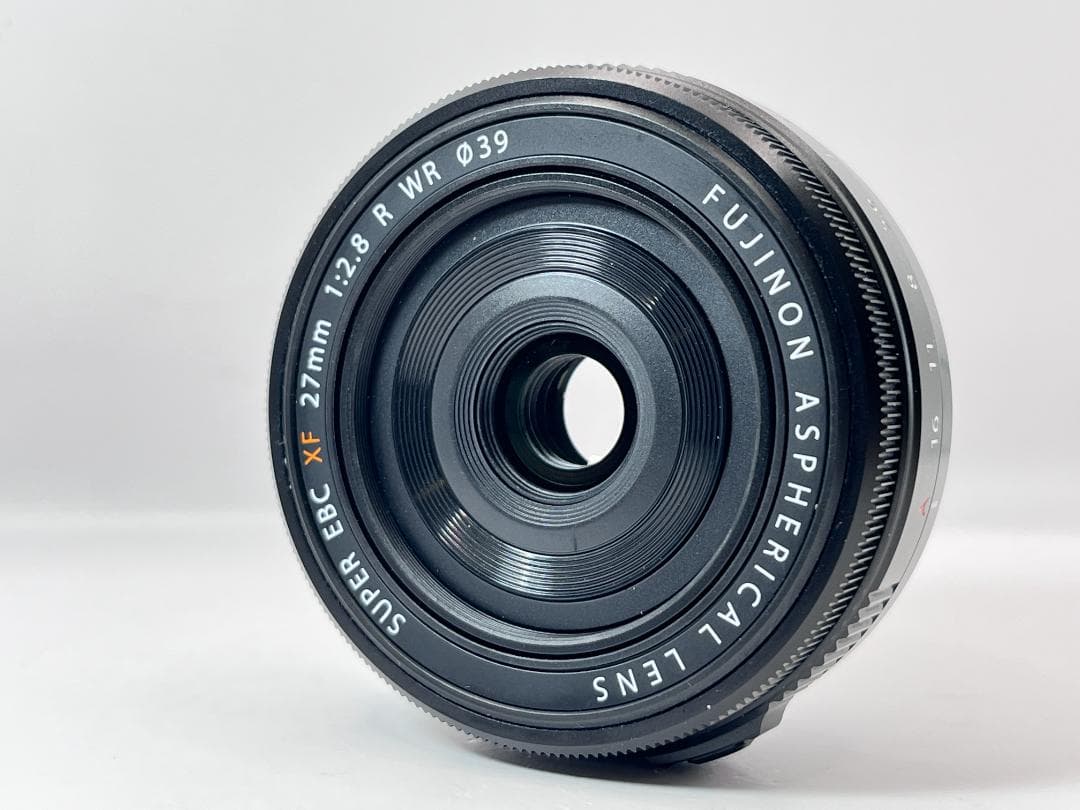 【美品フジフイルムFUJIFILM XF 27mm F2.8 R WR B267