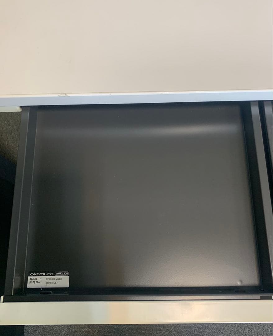 オフィスデスク／事務机　ワイドタイプ　オカムラ