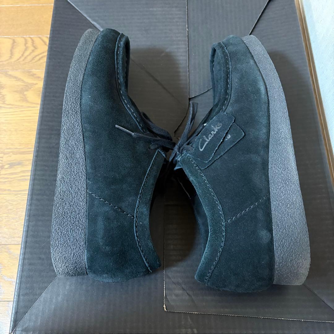 Clarks ワラビー エヴォウォータープルーフ　（ブラックスエード）