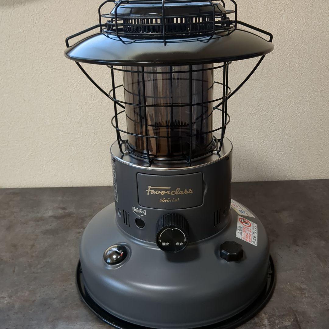 TOYOTOMI 石油ストーブ　ダークグレー　専用ケース付き