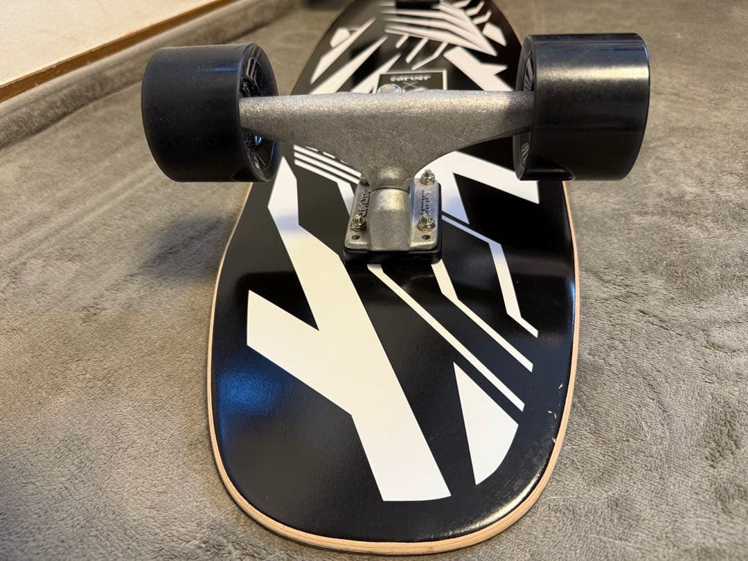 Carver Skateboards （カーバースケートボード）