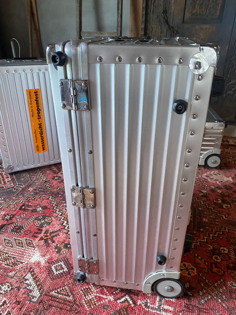 RIMOWA リモワ　TROPICANA トローリー　①