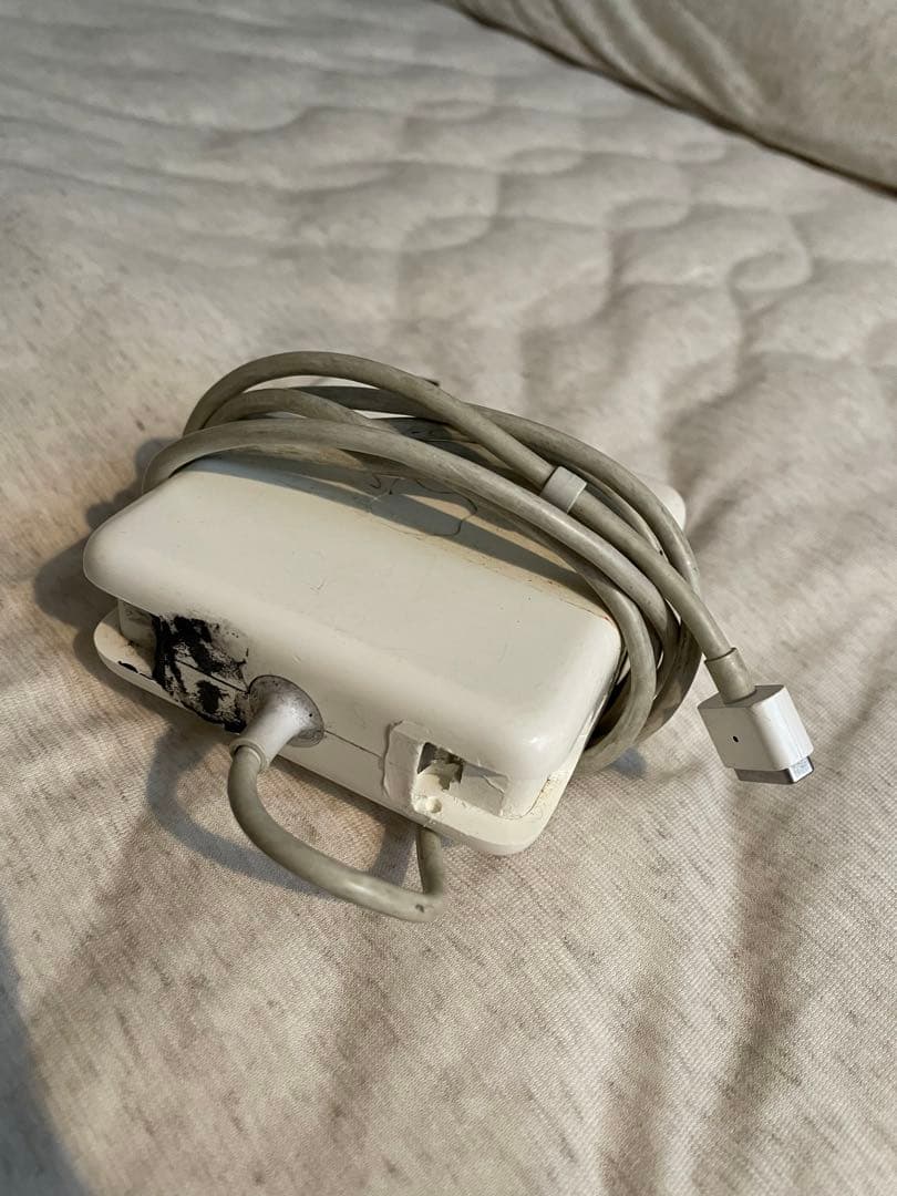 Apple MacBook Air 11.7インチ 2011年モデル