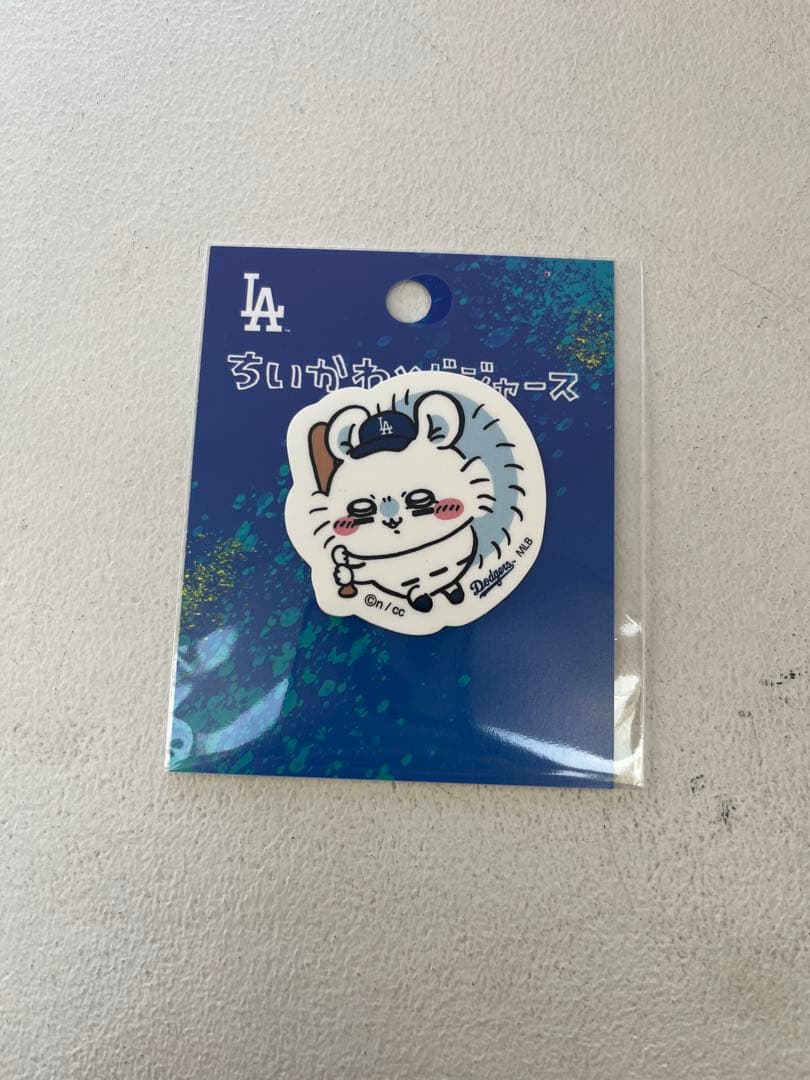 ちいかわ×MLB　モモンガ　ダイカットステッカー