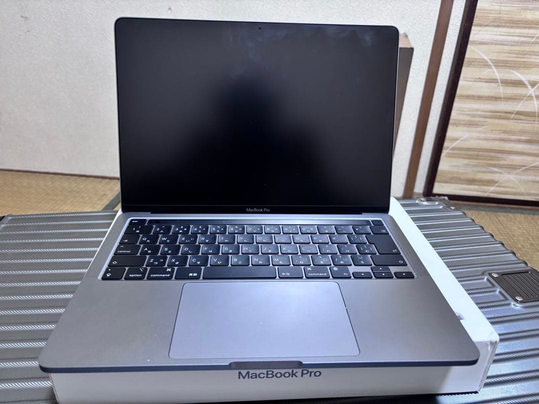 MacBook本体 MacBook Pro 13 M1 8GB 256GB