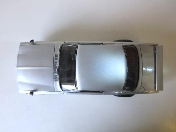 特価 京商 (1/18) 日産 スカイライン GT-R(KPGC10)