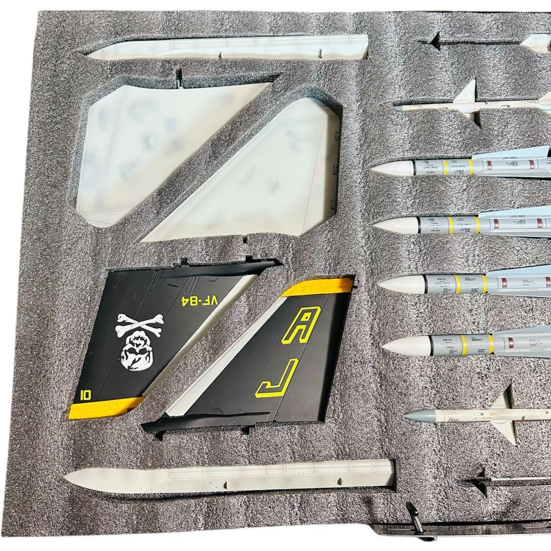 【新品保管品】1/18 F-14A トムキャット VF‑84 ジョリーロジャース
