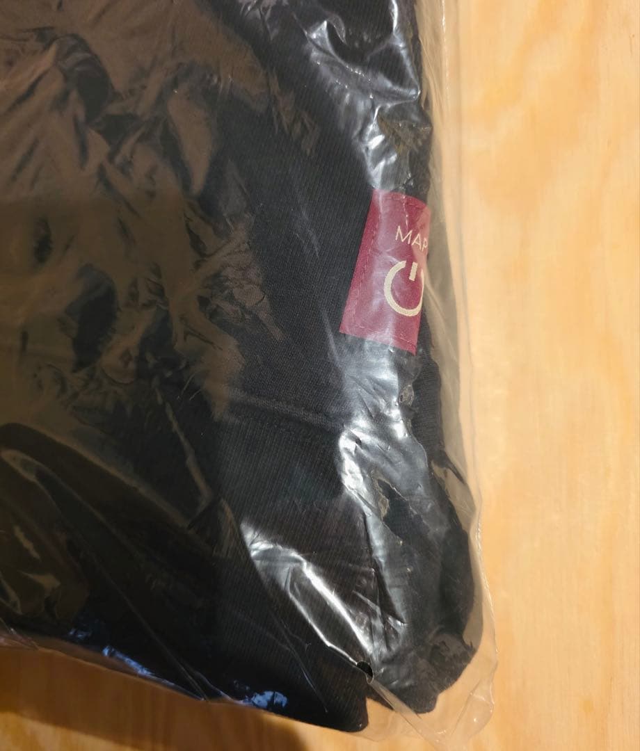 BTS MOS ON:E ジョングク ジミン 着用 ジップアップ パーカー　新品