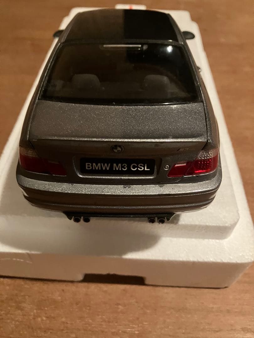 1／18 BMW M3 CSL 中古