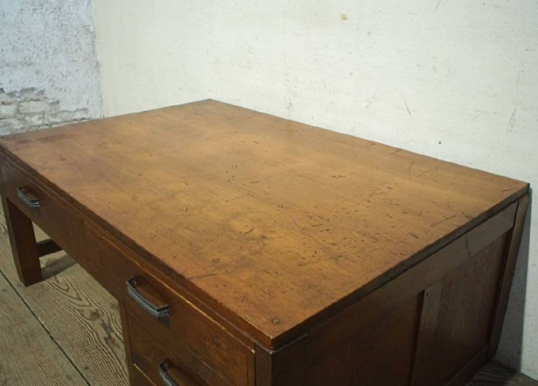 1044 ビンテージ　ロータイプの片袖机　ローテーブル　展示台　収納棚　レトロ