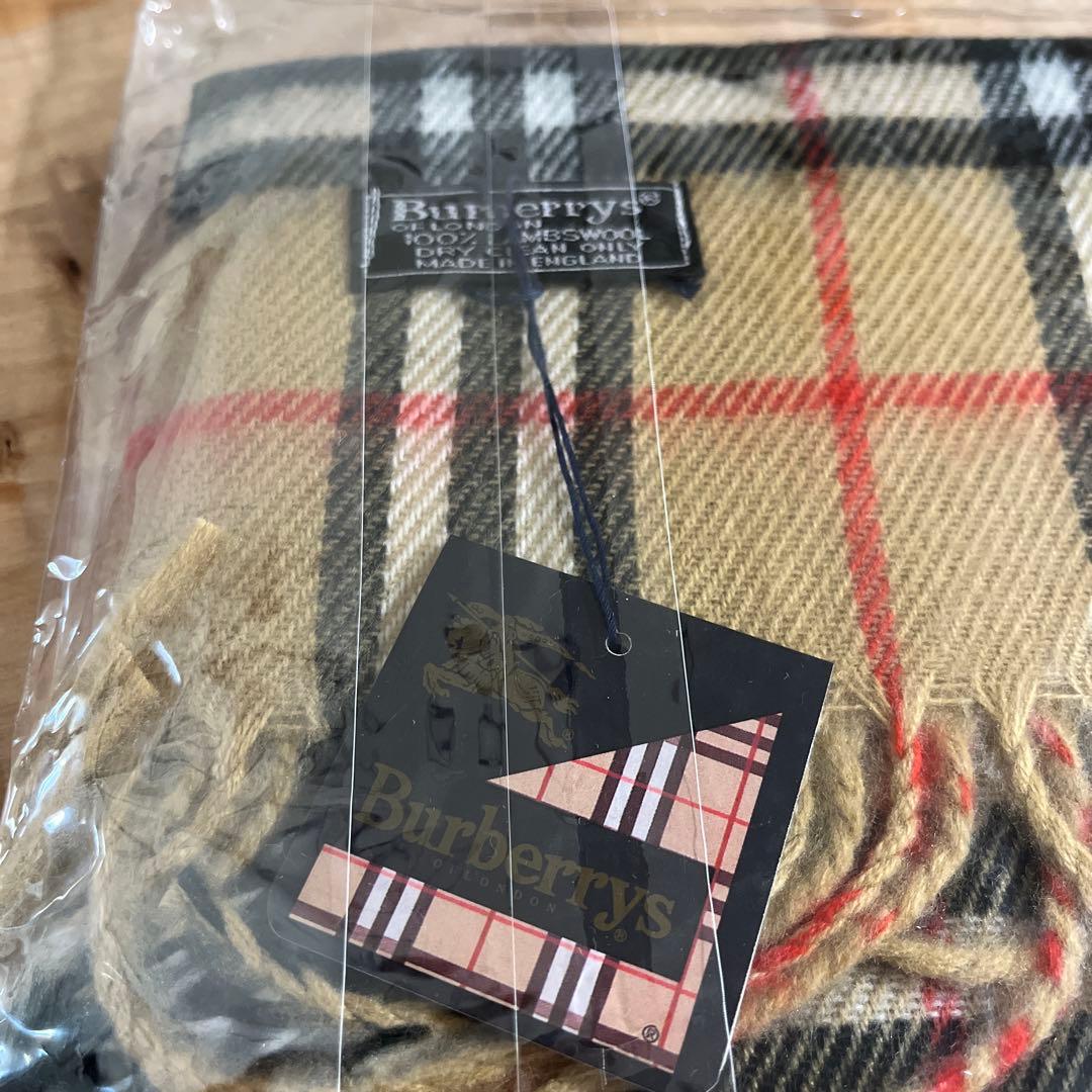 【新品未使用タグ付き】Burberrys マフラー（ベージュ系）