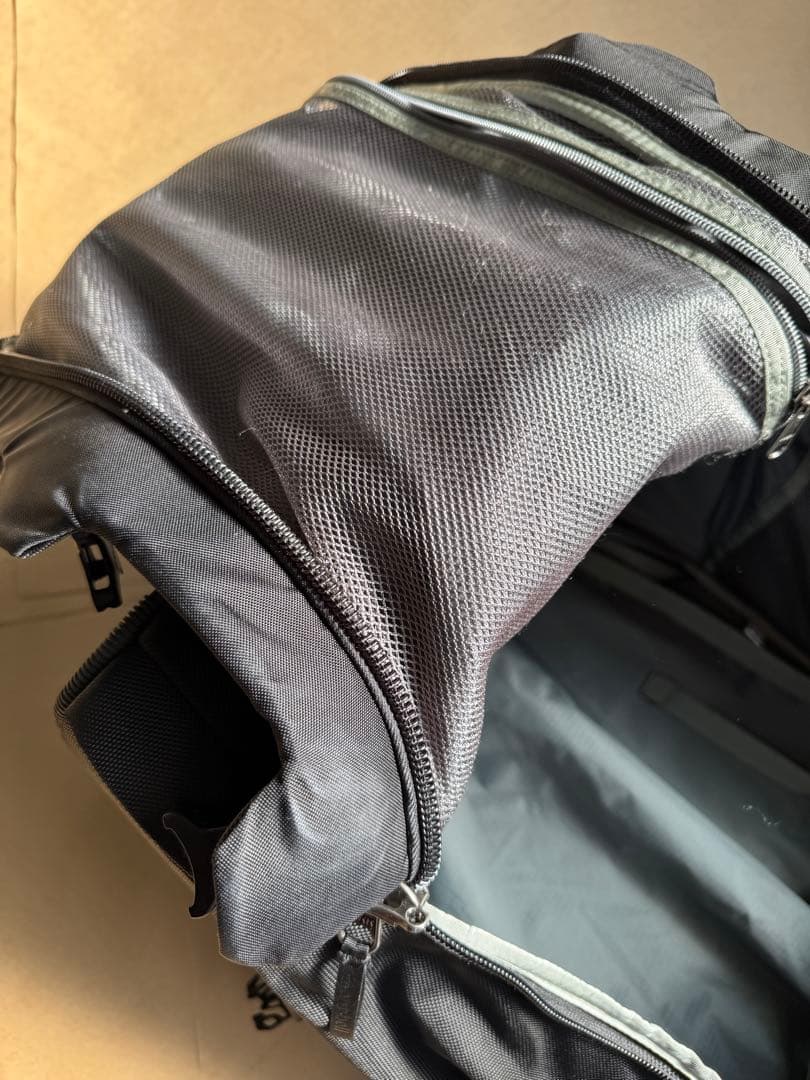 モンベル　ウィーリーダッフル80