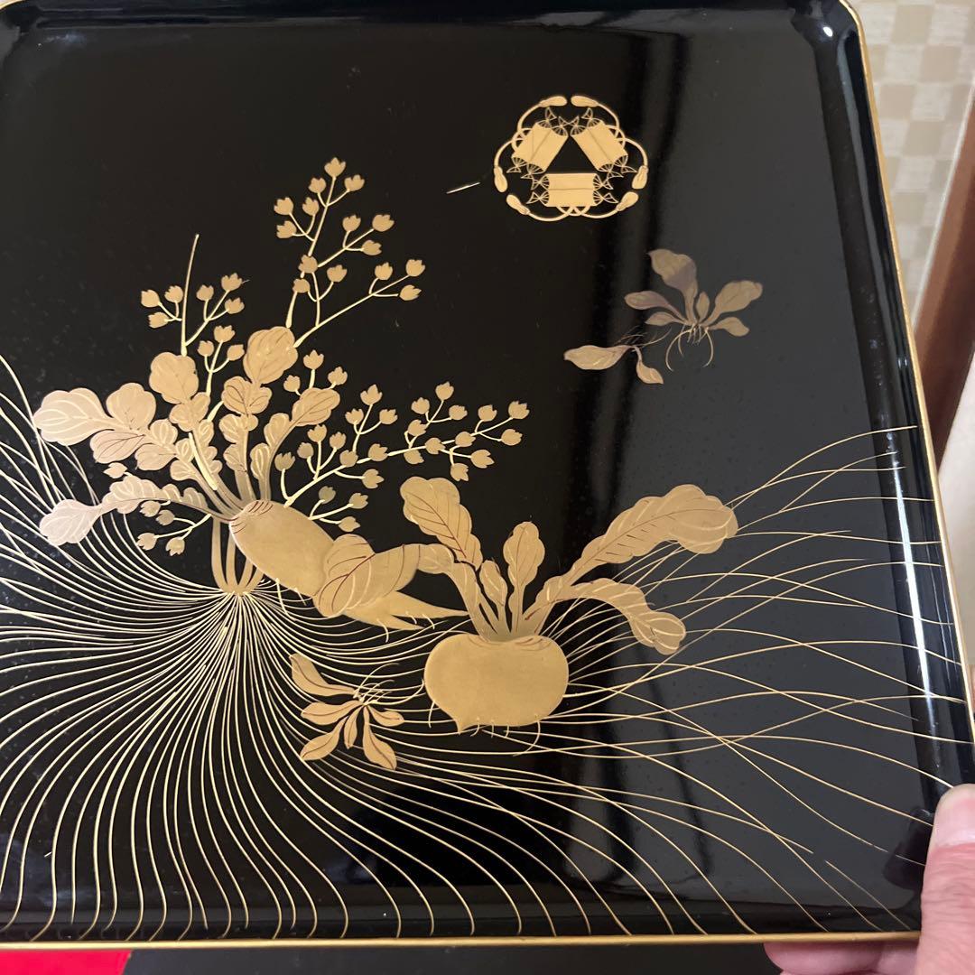 七草蒔絵吸物膳　八客